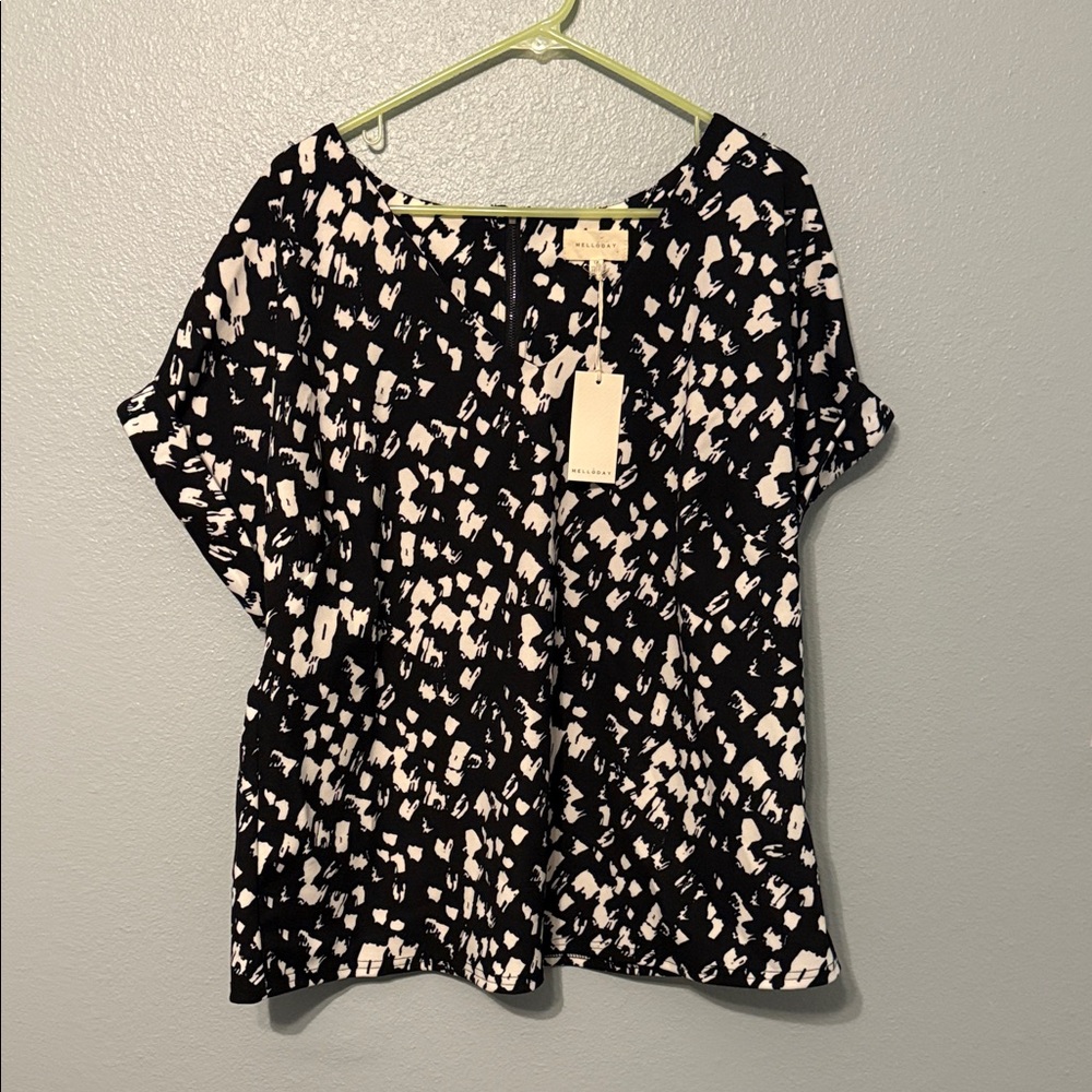 MELLODAY Abstract Black and White Blouse